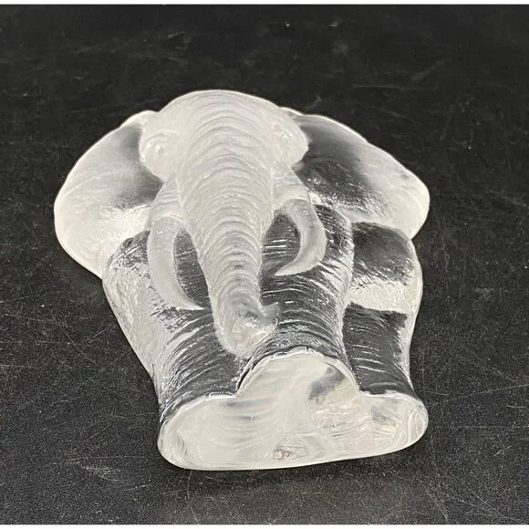 Mats Jonasson Elephant 6” Glass Figure - Picture 6 of 7